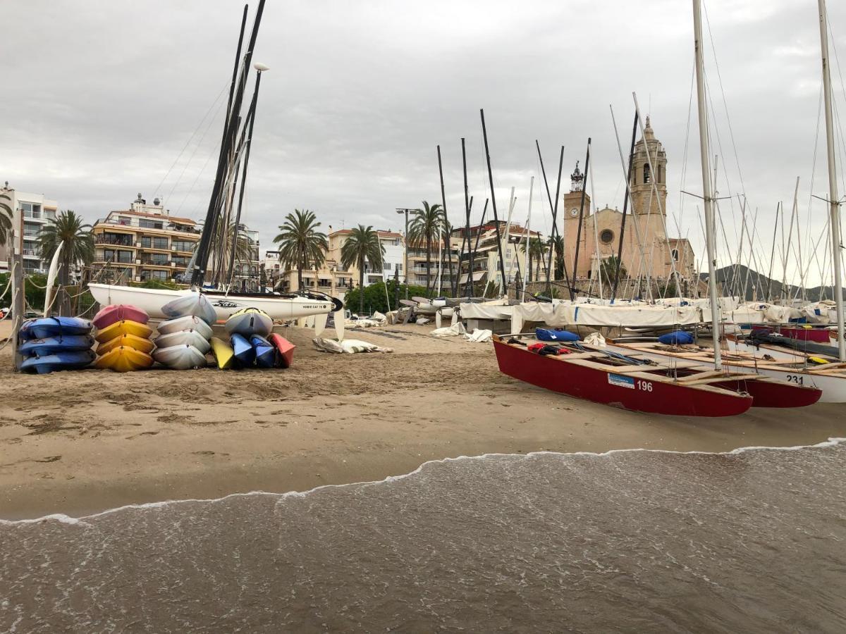 Fragata Beach Seaview Sitges Extérieur photo