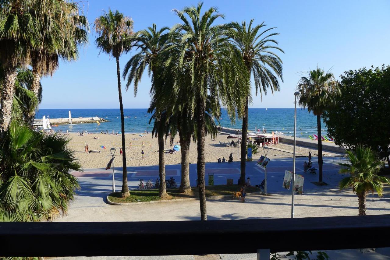 Fragata Beach Seaview Sitges Extérieur photo